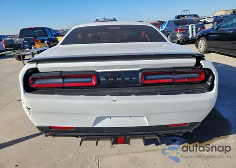 2016 Dodge Challenger Sxt z USA, uszkodzony, nr VIN 2C3CDZAG4GH158711